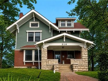 316 E Doniphan Street, Liberty, MO 64068
