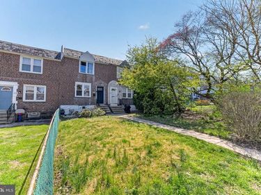 236 W WASHINGTON AVENUE, CLIFTON HEIGHTS, PA 19018