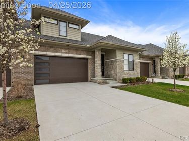 7487 Gramercy Circle, West Bloomfield Twp, MI 48322