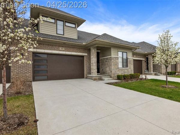 7487 Gramercy Circle , West Bloomfield Twp, MI 48322