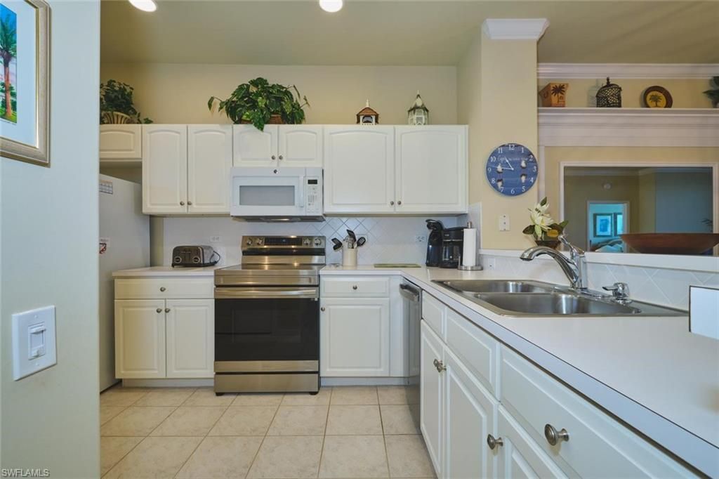 17110 Bridgestone Ct, Unit 203, Fort Myers, FL 33908 Photo