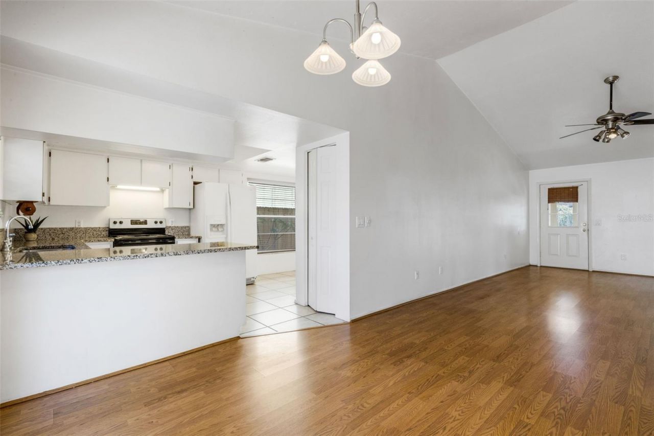 7571 121st Terrace, Largo, FL 33773 Photo