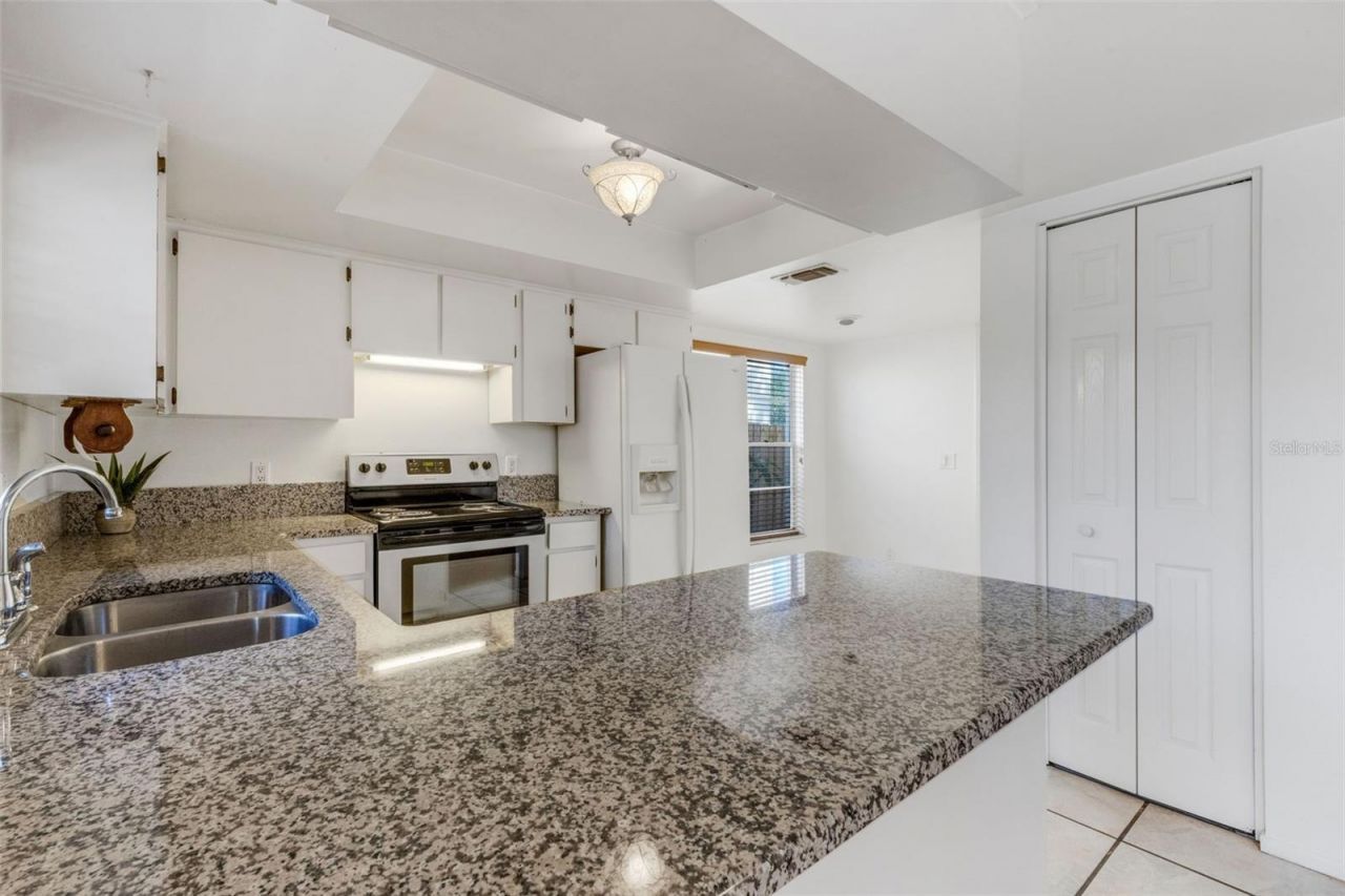 7571 121st Terrace, Largo, FL 33773 Photo