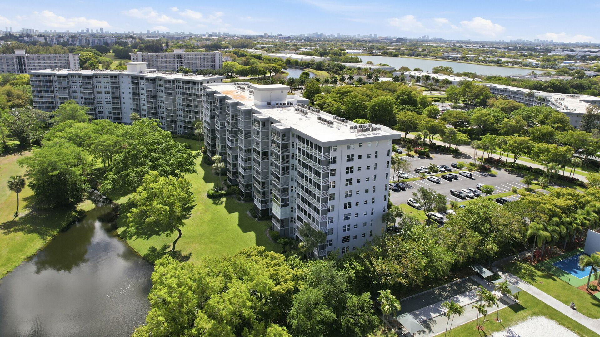 4015 W Palm Aire Drive, Unit 1001, Pompano Beach, FL 33069 Photo