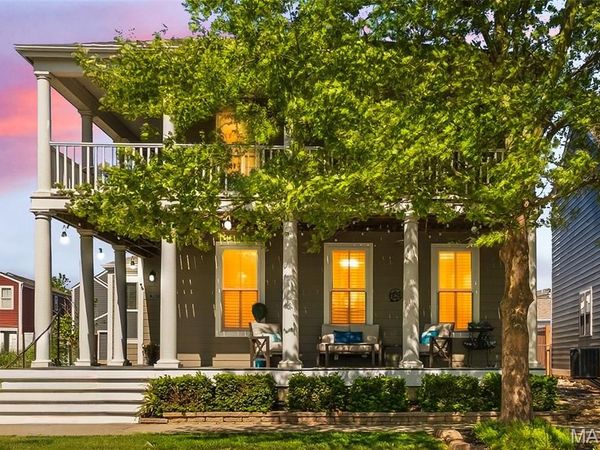 3520 Canal Street , St Charles, MO 63301