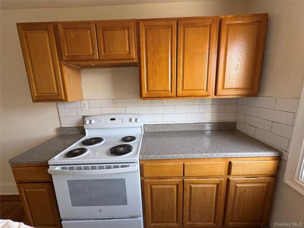 30 Locust Hill Avenue, Unit 7E, Yonkers, NY 10701