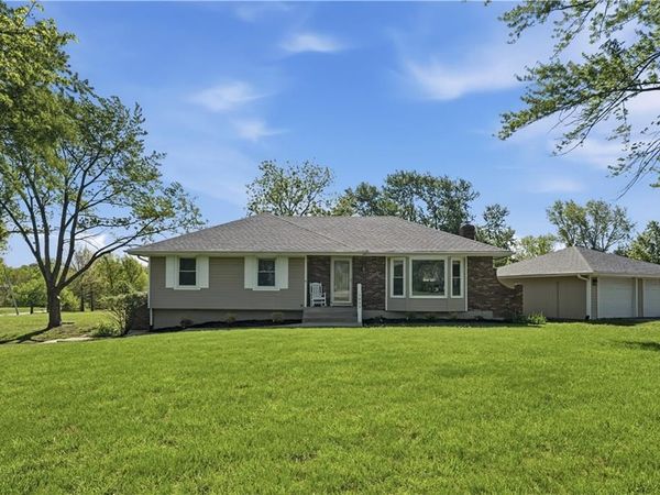 1803 E Gore Road, Raymore, MO 64083