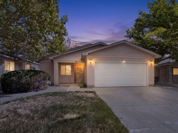 3158 Chama Meadows Drive NE, Rio Rancho, NM 87144