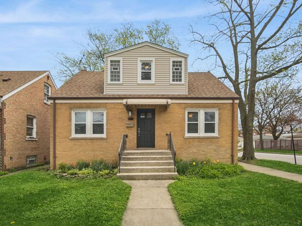 5359 S Nordica Avenue , Chicago, IL 60638