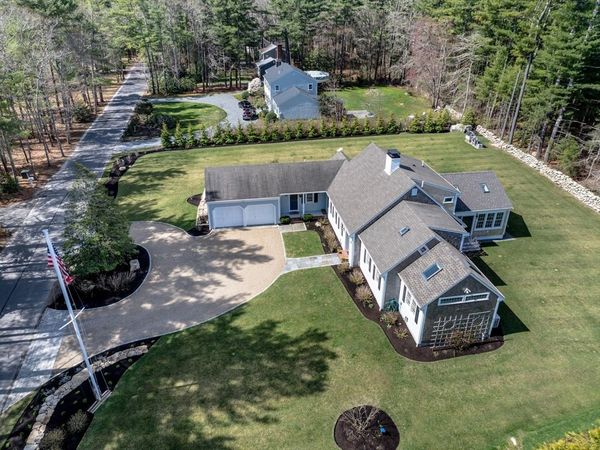 65 Olde Knoll Rd, Marion, MA 02738