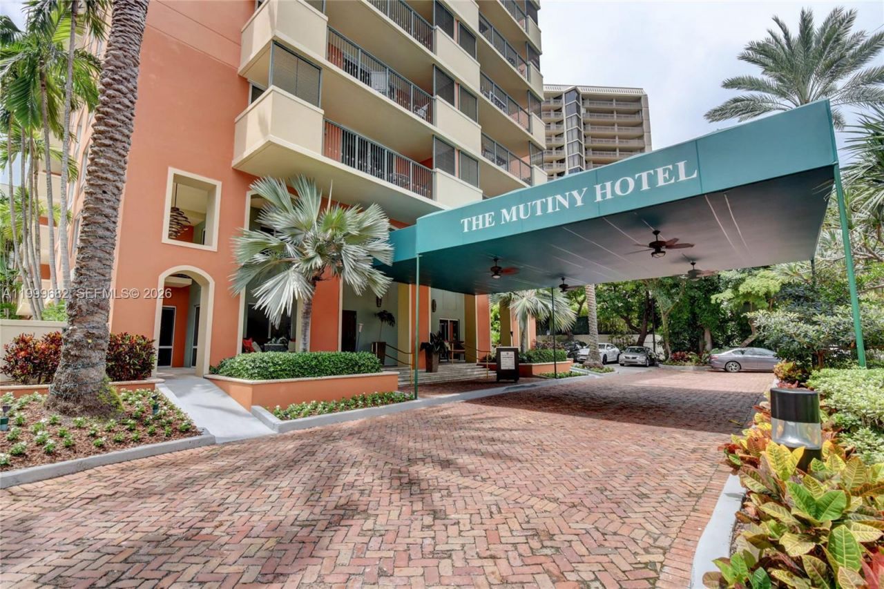 2951 S Bayshore Dr , Unit 1111, Miami, FL 33133 Photo