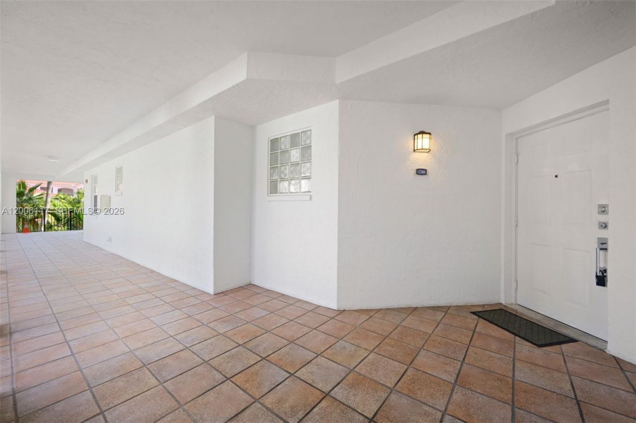 3255 NE 184th St, Unit 12410, Aventura, FL 33160 Photo