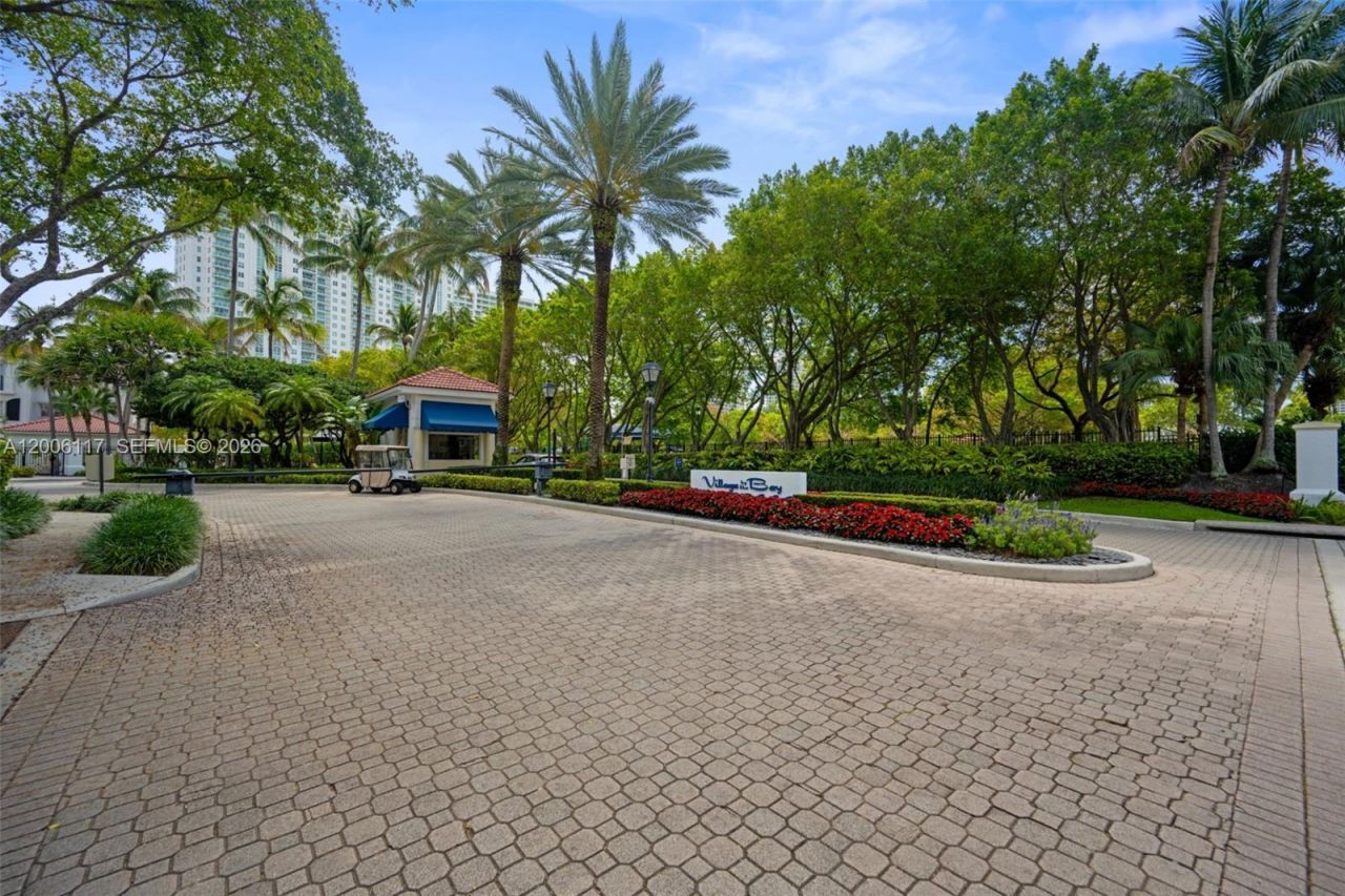 3255 NE 184th St, Unit 12410, Aventura, FL 33160 Photo