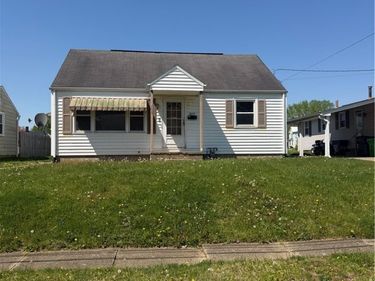 809 12th Street SW, Massillon, OH 44647