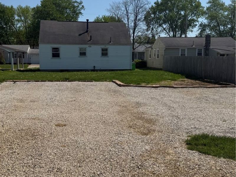 809 12th Street SW, Massillon, OH 44647 Photo 4