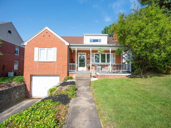 9 Fairfax Drive, Huntington, WV 25705
