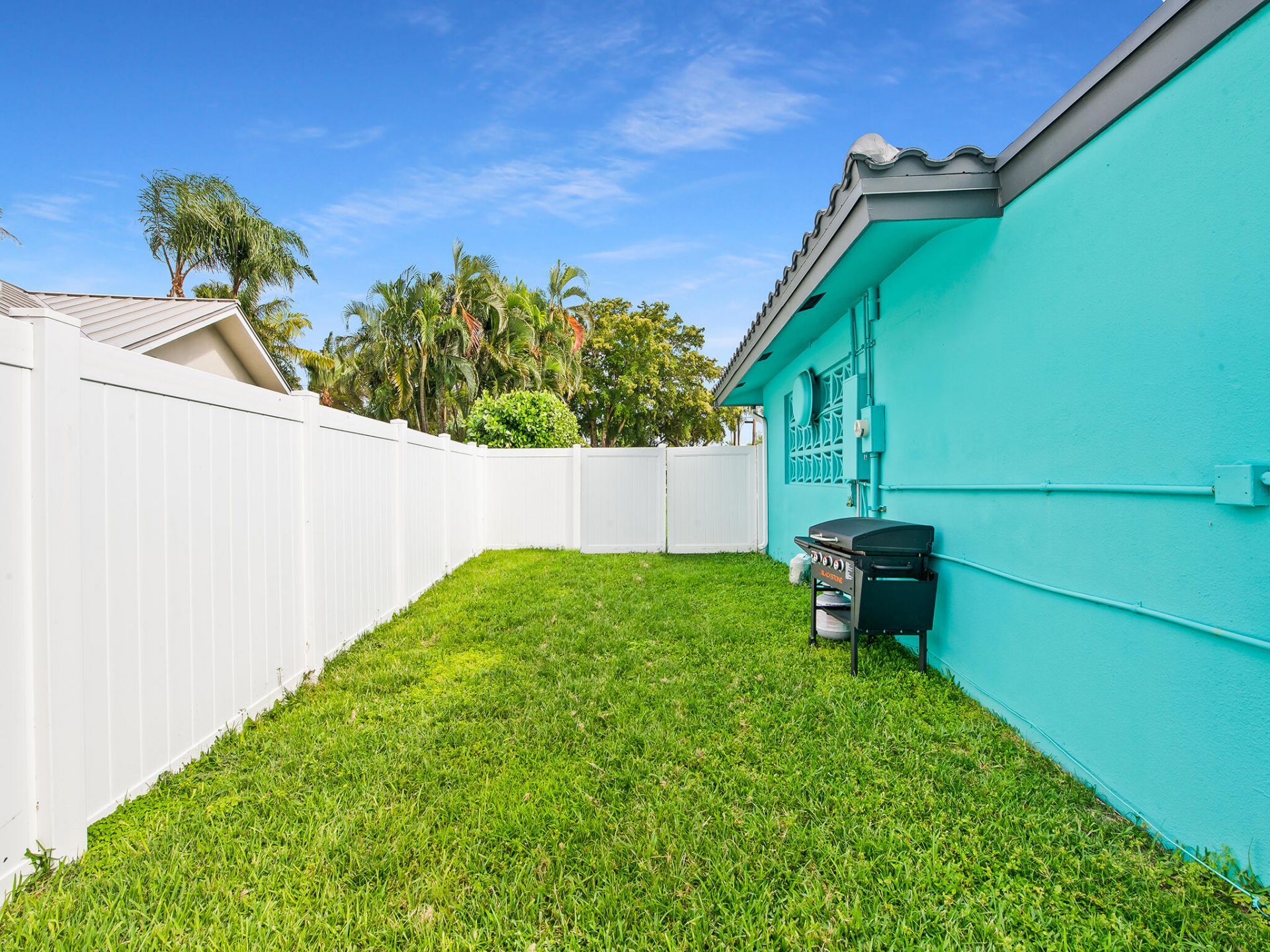 2141 NE 24th Street, Lighthouse Point, FL 33064 Photo