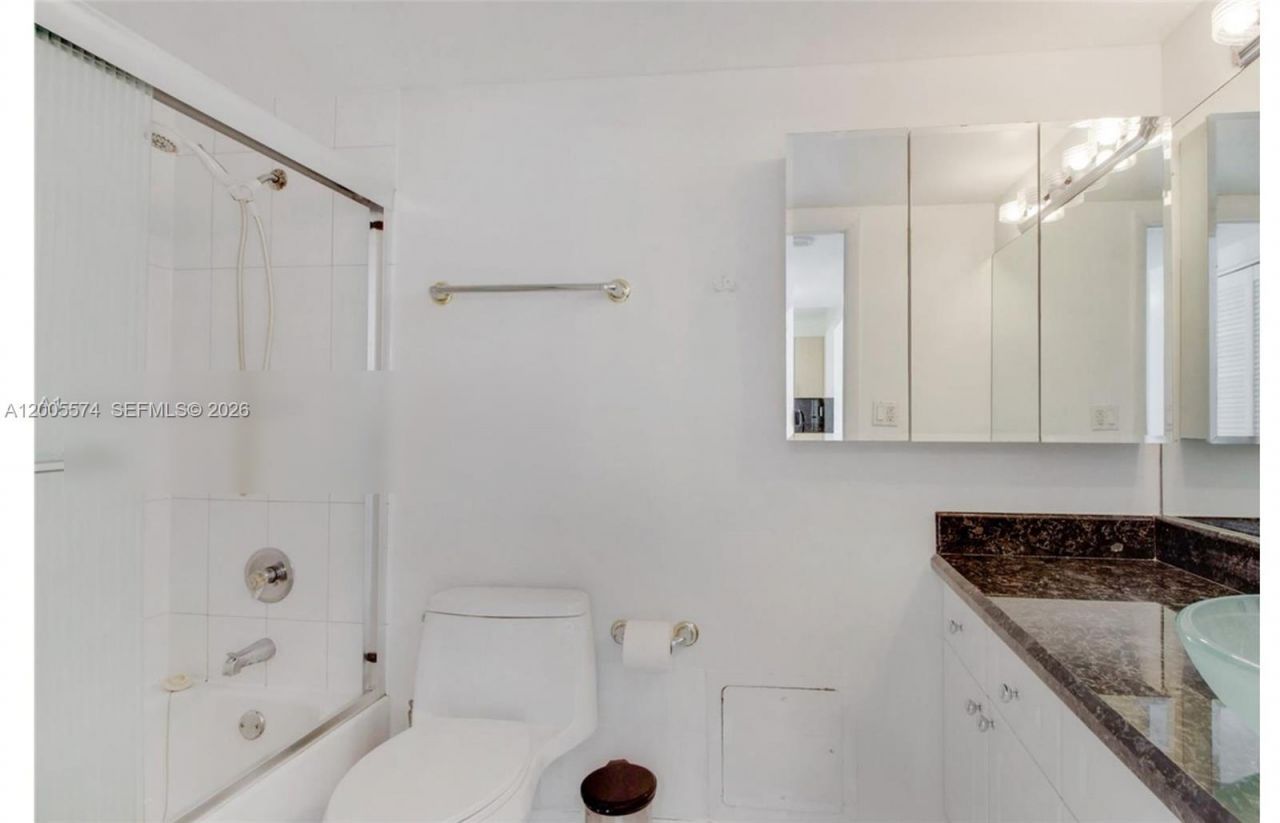 2301 Collins Ave, Unit 817, Miami Beach, FL 33139 Photo