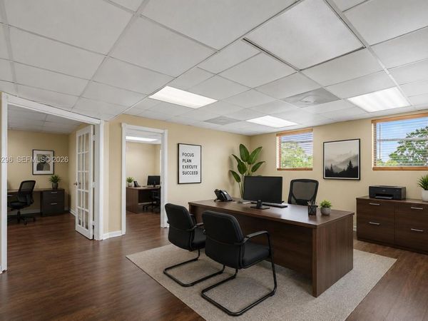 3735 SW 8th St, Coral Gables, FL 33134