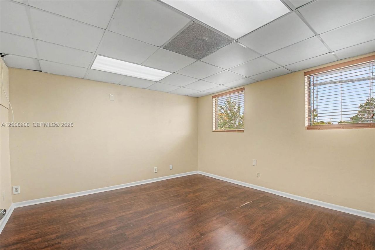 3735 SW 8th St, Coral Gables, FL 33134 Photo