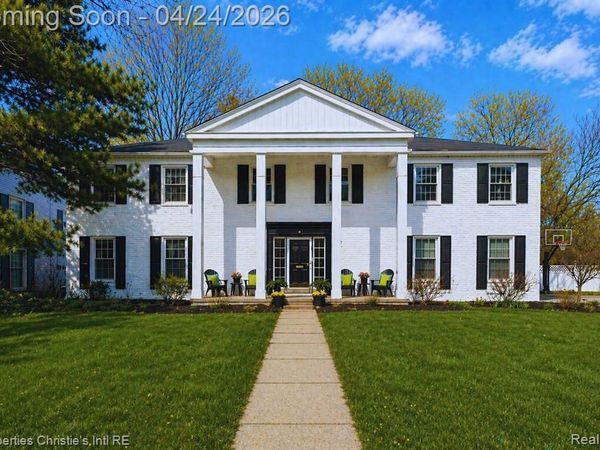 234 Lincoln Road , Grosse Pointe, MI 48230