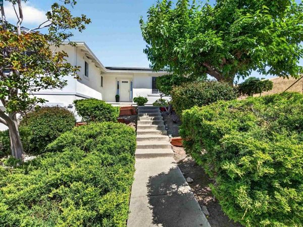 800 Gloucester st, Antioch, CA 94509