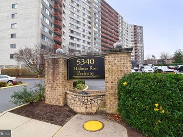 5340 HOLMES RUN PARKWAY, Unit 1102, ALEXANDRIA, VA 22304