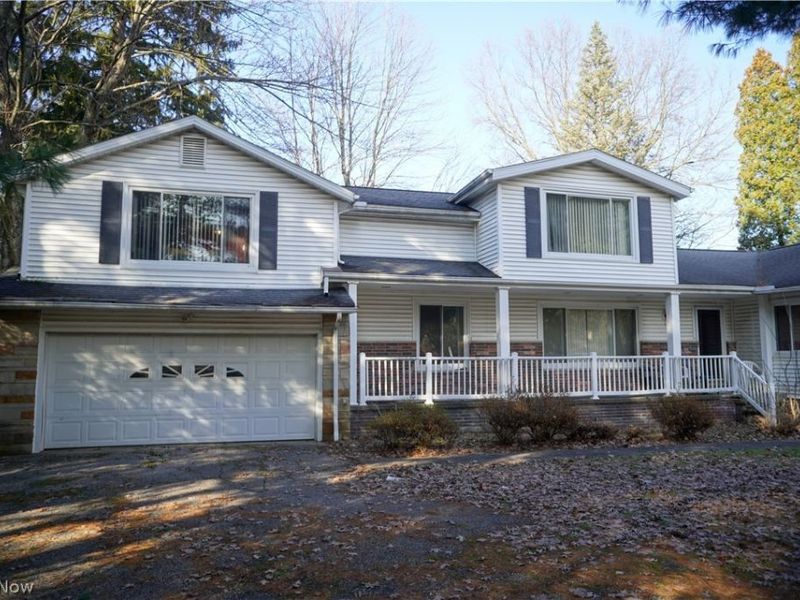 5285 Ridgebury Boulevard, Cleveland, OH 44124 Photo 2