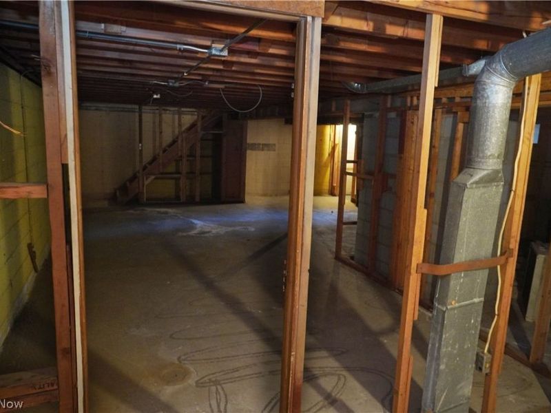 5285 Ridgebury Boulevard, Cleveland, OH 44124 Photo 22