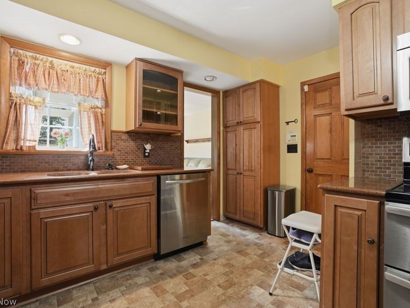 3211 Ridgewood Avenue, Ashtabula, OH 44004 Photo 5