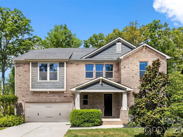 220 Kingsdown Avenue, Charlotte, NC 28270