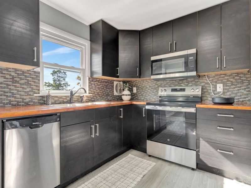 4491 West Fork Road, Green Township, OH 45247 Photo 2