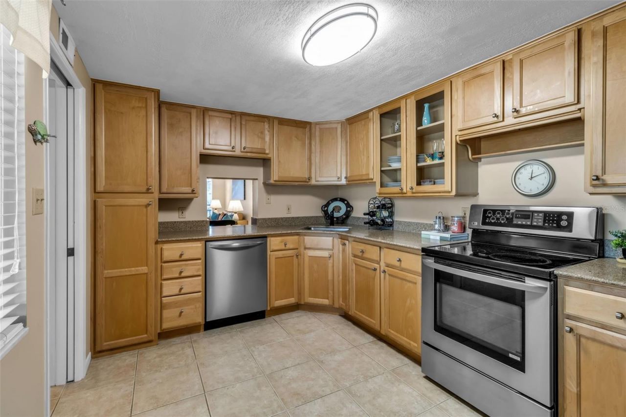 448 Gulf Of Mexico Drive, Unit A205, Longboat Key, FL 34228 Photo