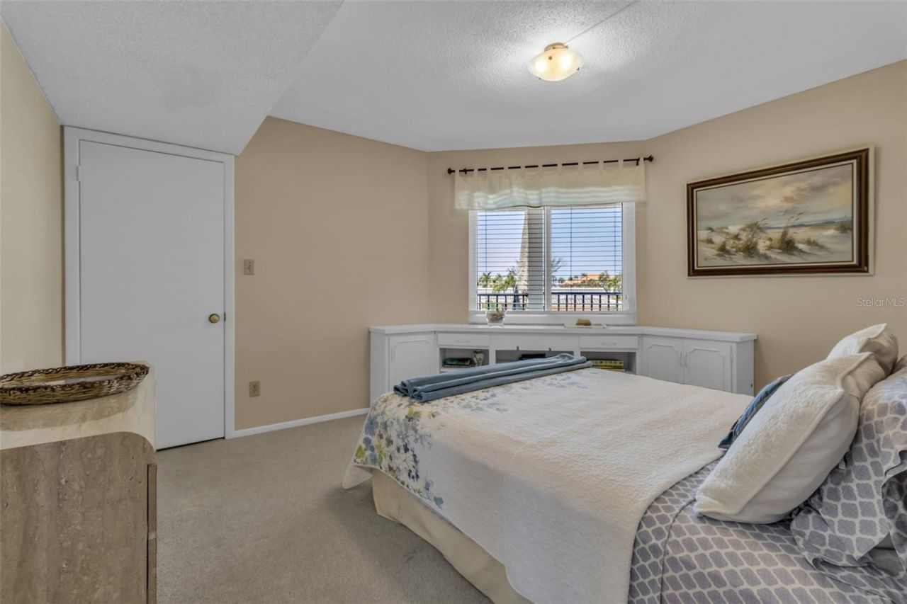 448 Gulf Of Mexico Drive, Unit A205, Longboat Key, FL 34228 Photo