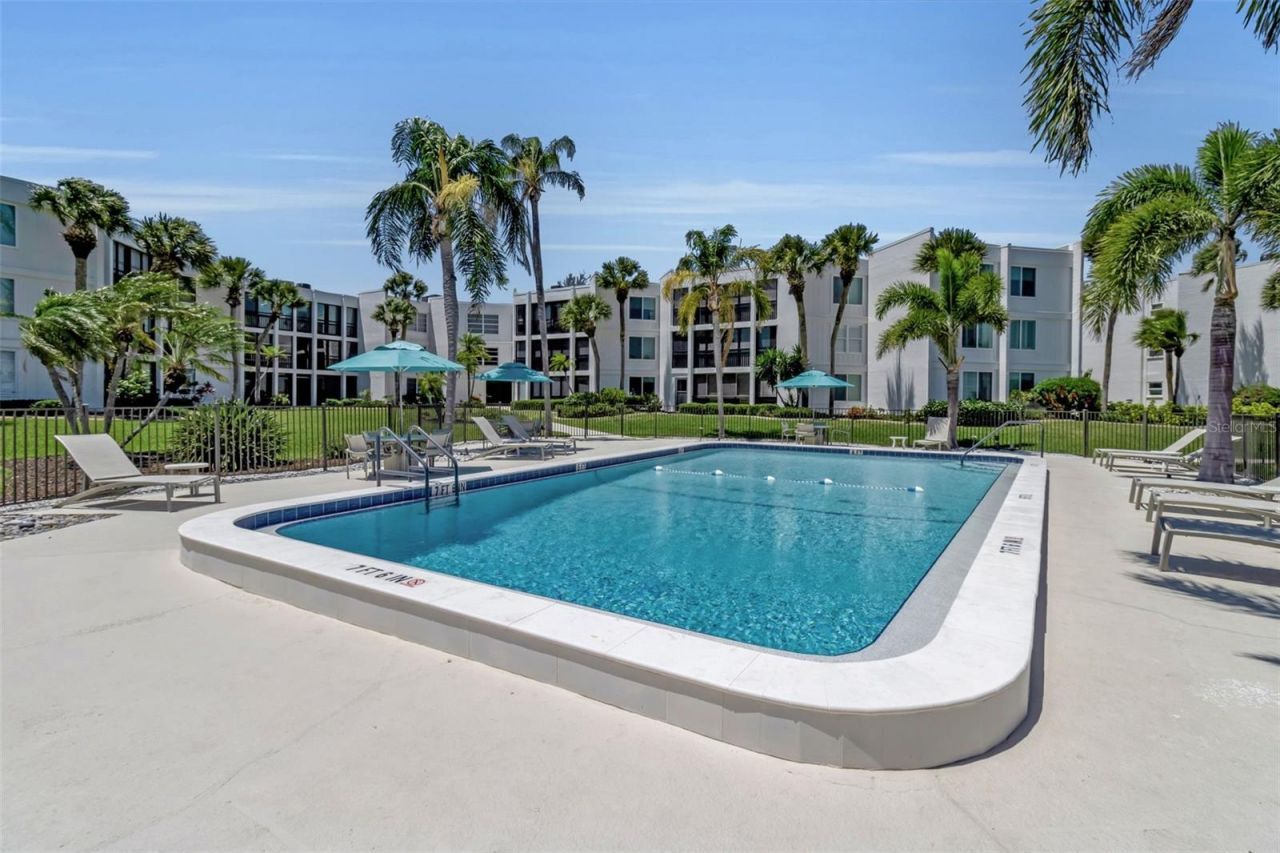 448 Gulf Of Mexico Drive, Unit A205, Longboat Key, FL 34228 Photo