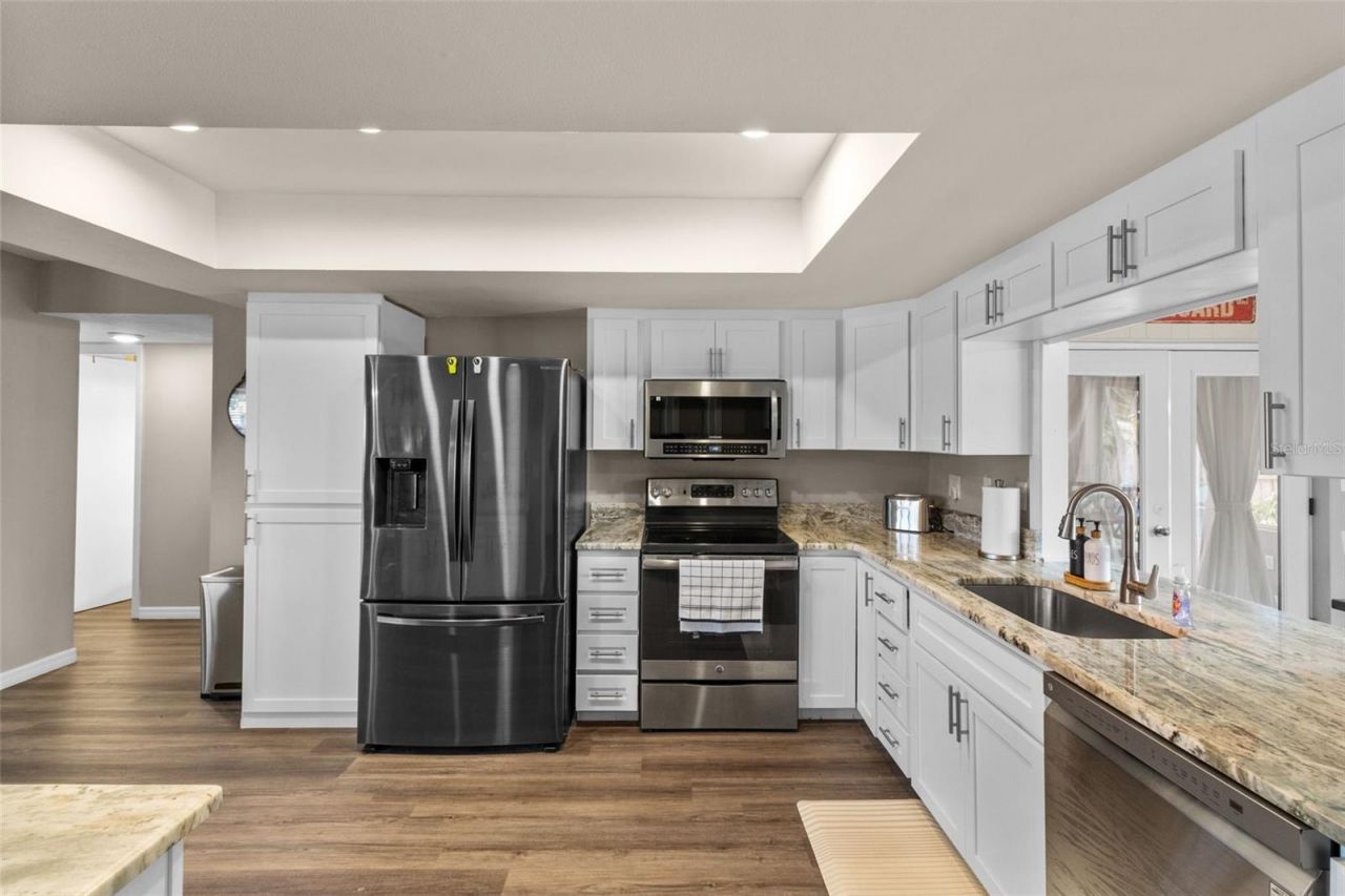 3507 Oxford Drive W, Bradenton, FL 34205 Photo