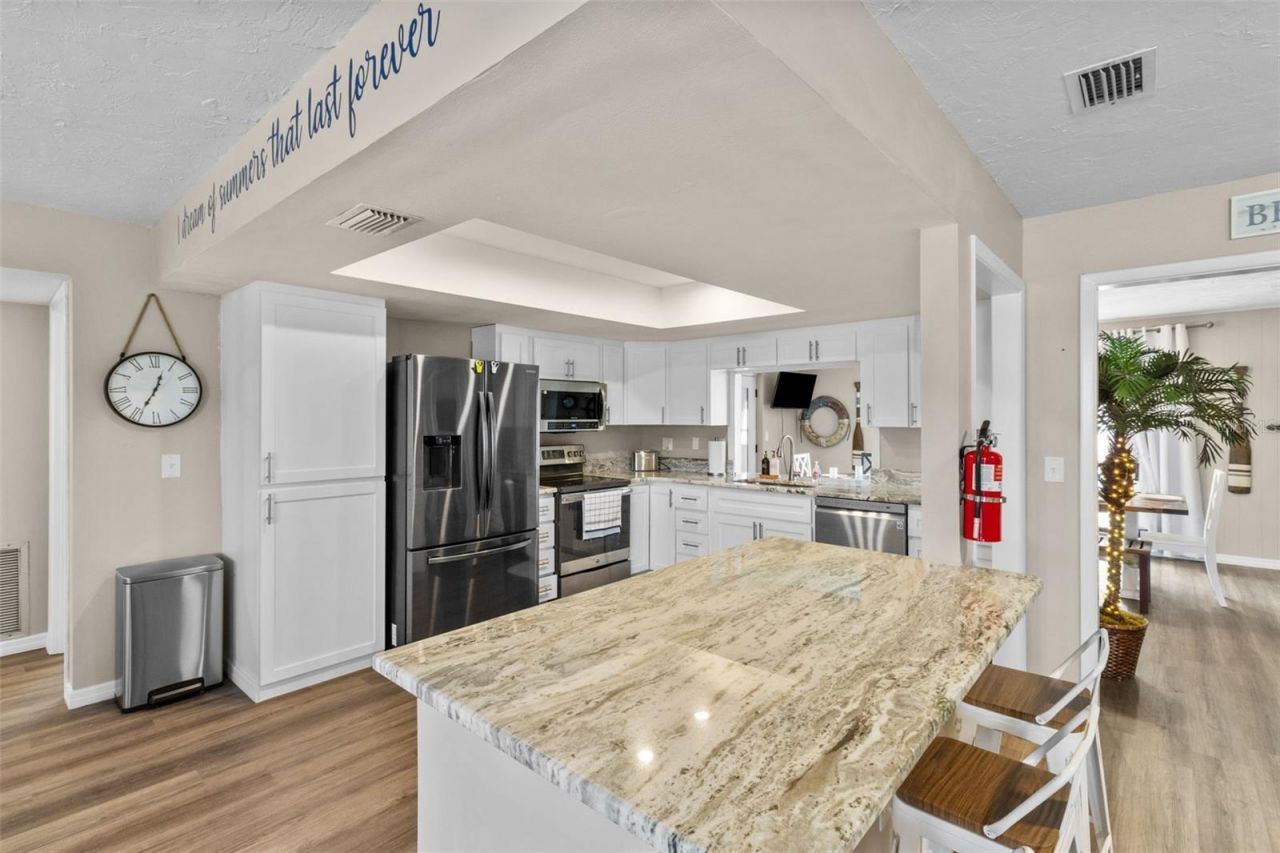 3507 Oxford Drive W, Bradenton, FL 34205 Photo