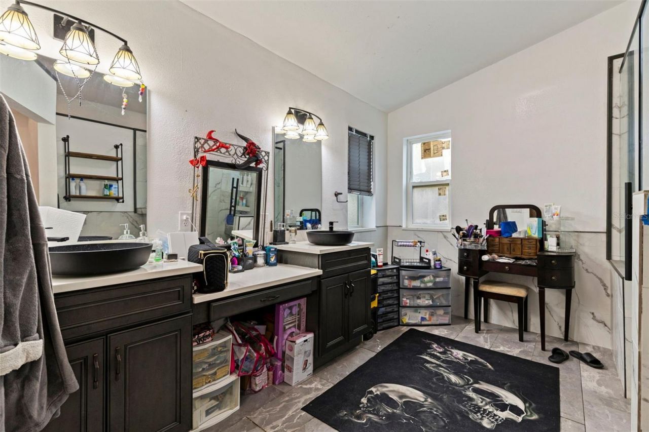 649 16th Street Nw, Largo, FL 33770 Photo