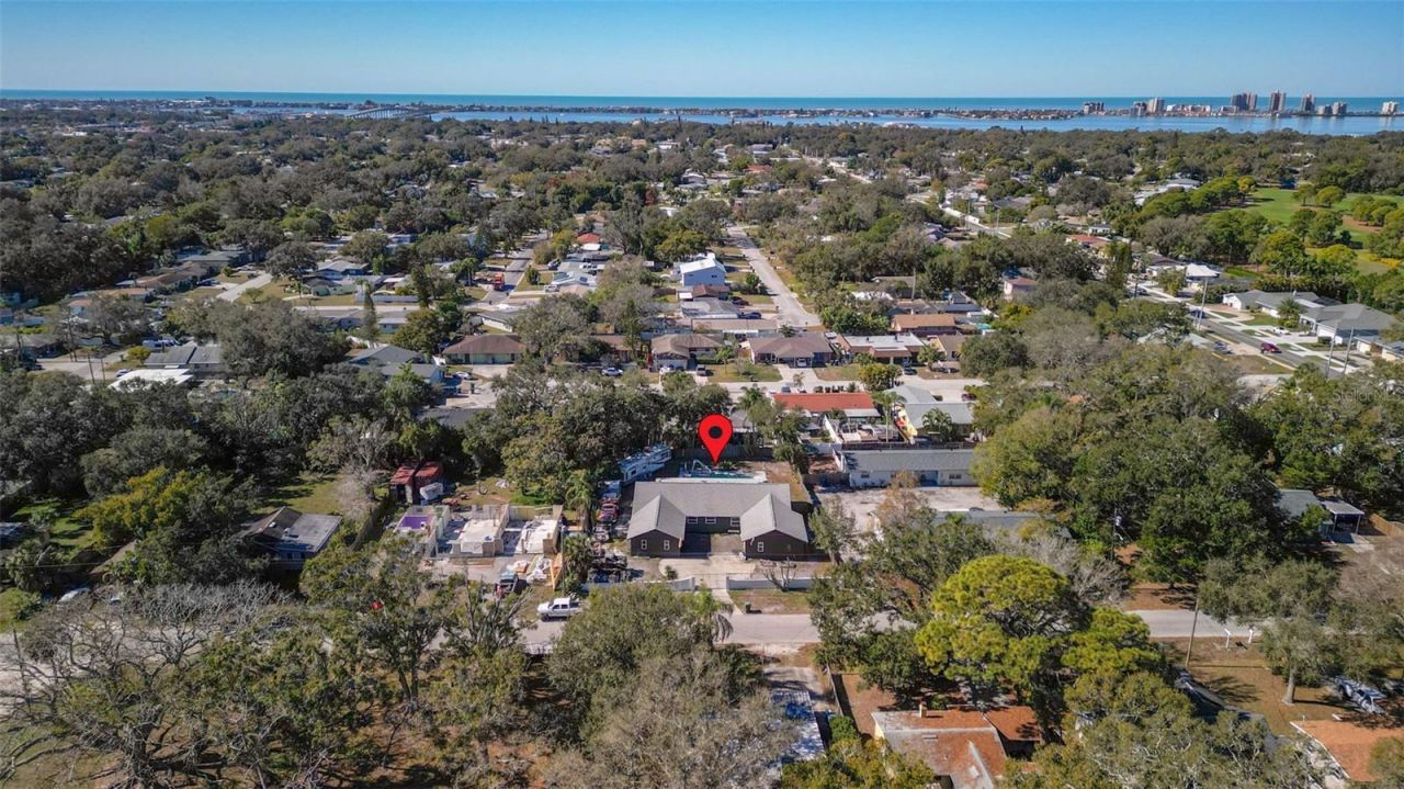649 16th Street Nw, Largo, FL 33770 Photo