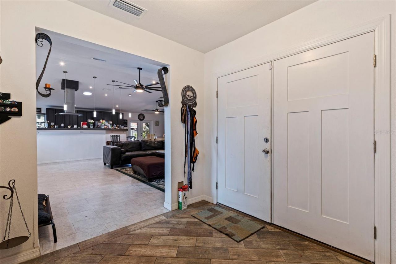 649 16th Street Nw, Largo, FL 33770 Photo