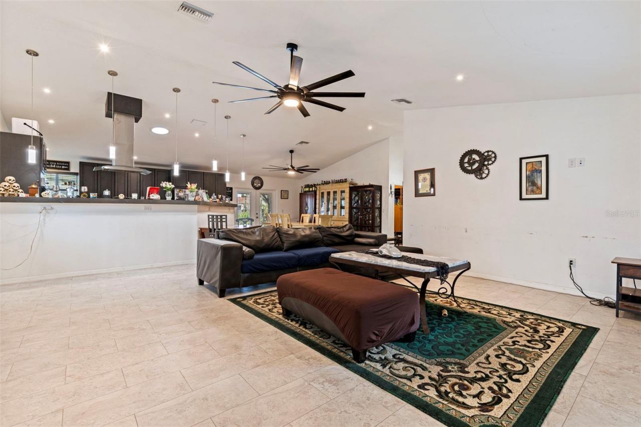 649 16th Street Nw, Largo, FL 33770 Photo