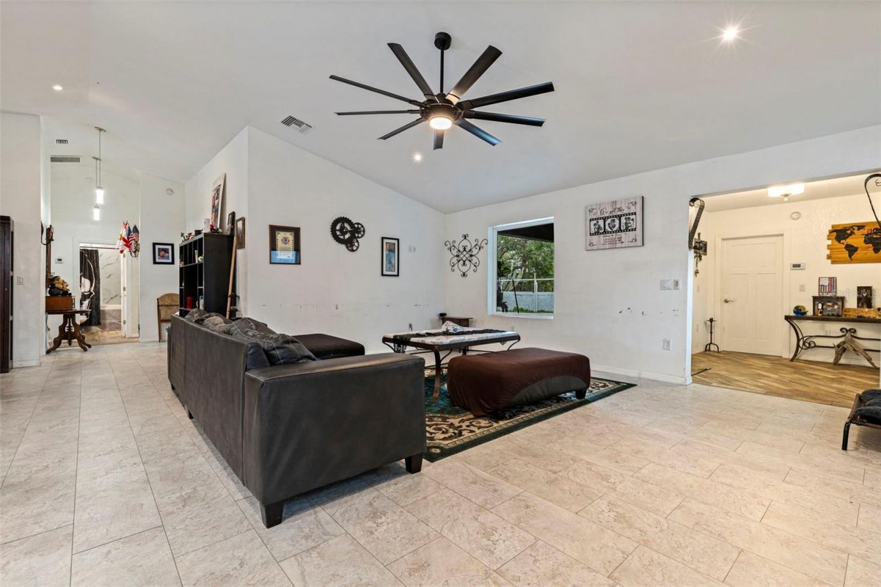 649 16th Street Nw, Largo, FL 33770 Photo