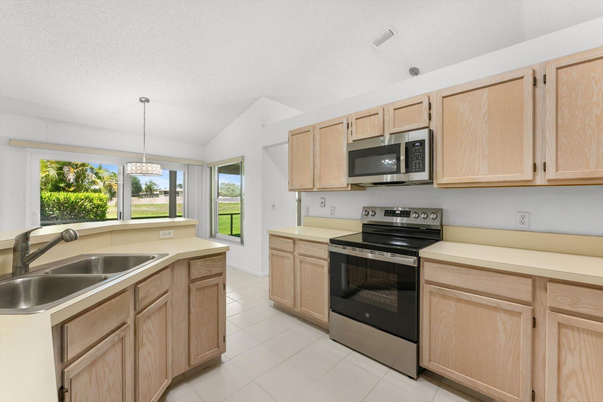 3737 Satin Leaf Court, Delray Beach, FL 33445 Photo