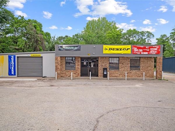 807 W Corsicana Street , Athens, TX 75751