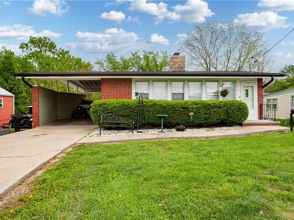 705 N 17th Street, Lexington, MO 64067