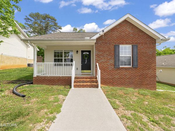 1750 Watauga St, Sevierville, TN 37876