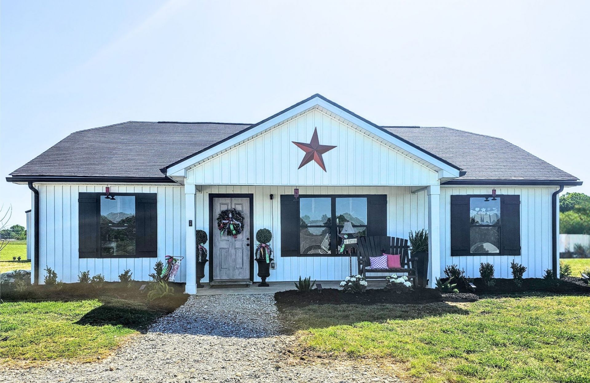 3064 Maple Grove Rd , Dickson, TN 37055 Main Photo