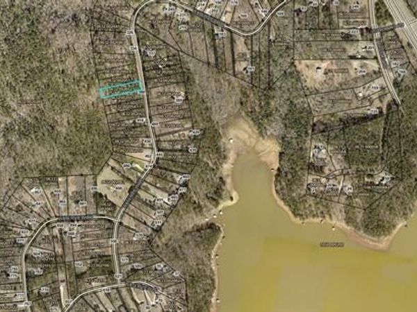 0 Waterview Dr Lot 32, Lagrange, GA 30240