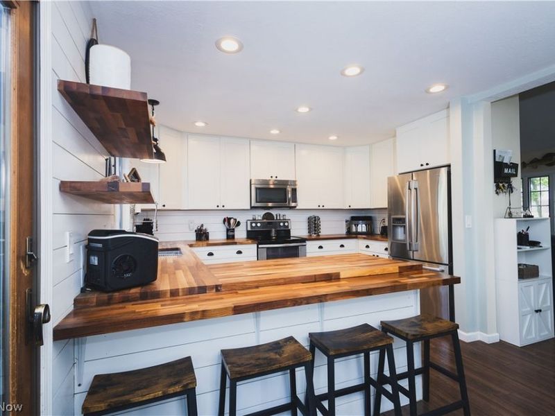 8113 Darrow Road, Huron, OH 44839 Photo 21