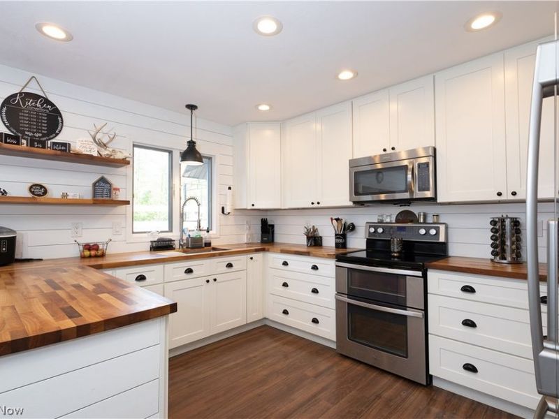 8113 Darrow Road, Huron, OH 44839 Photo 22